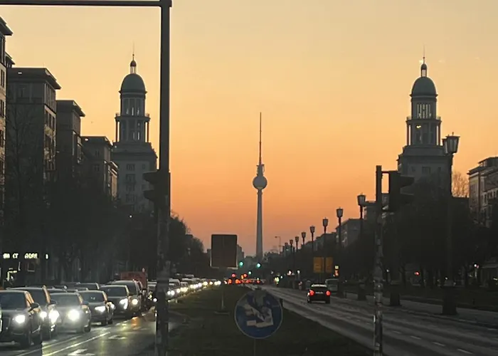 Charming Flat In Creative East 아파트 베를린